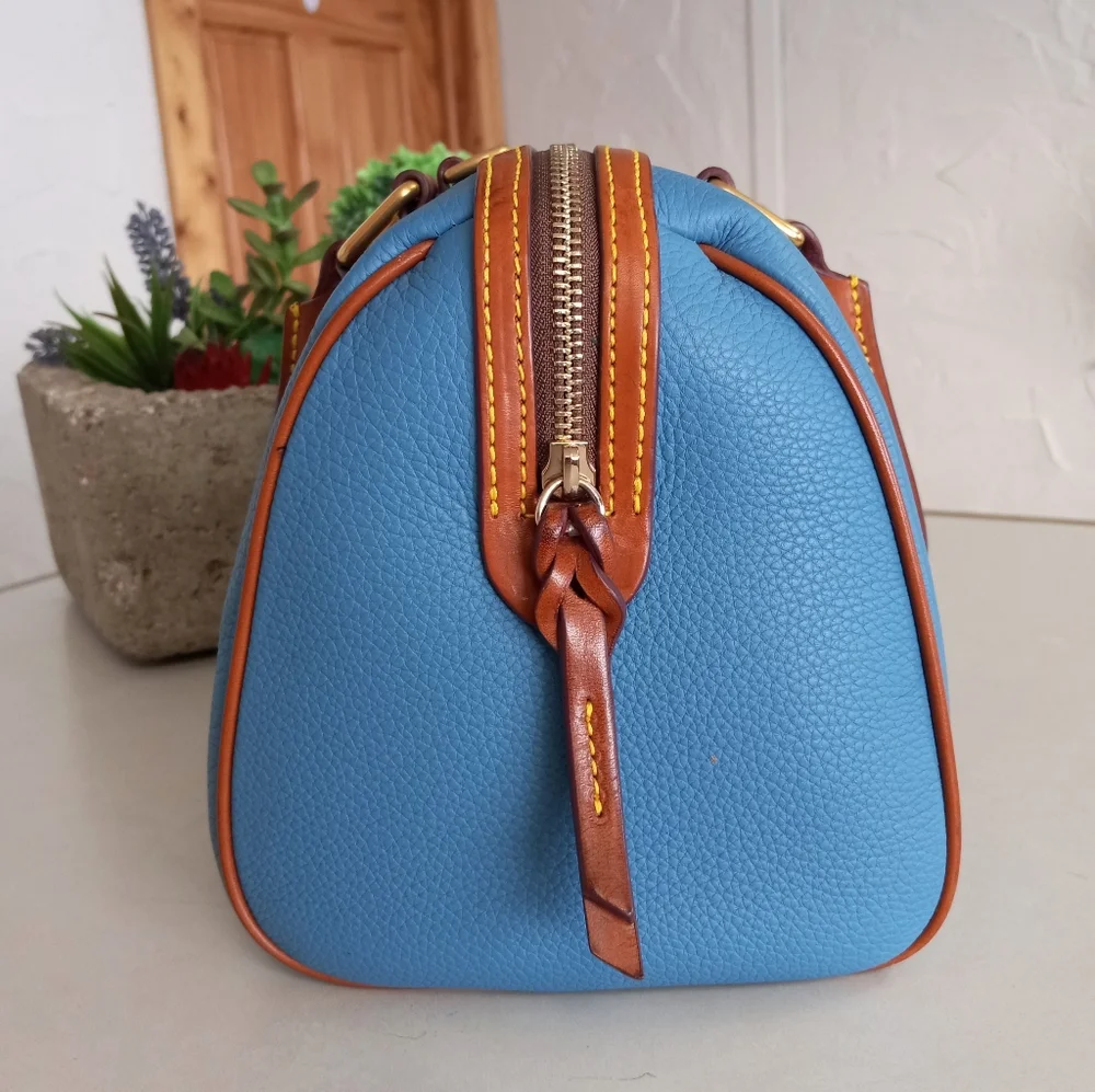 Dooney & Bourke sold out